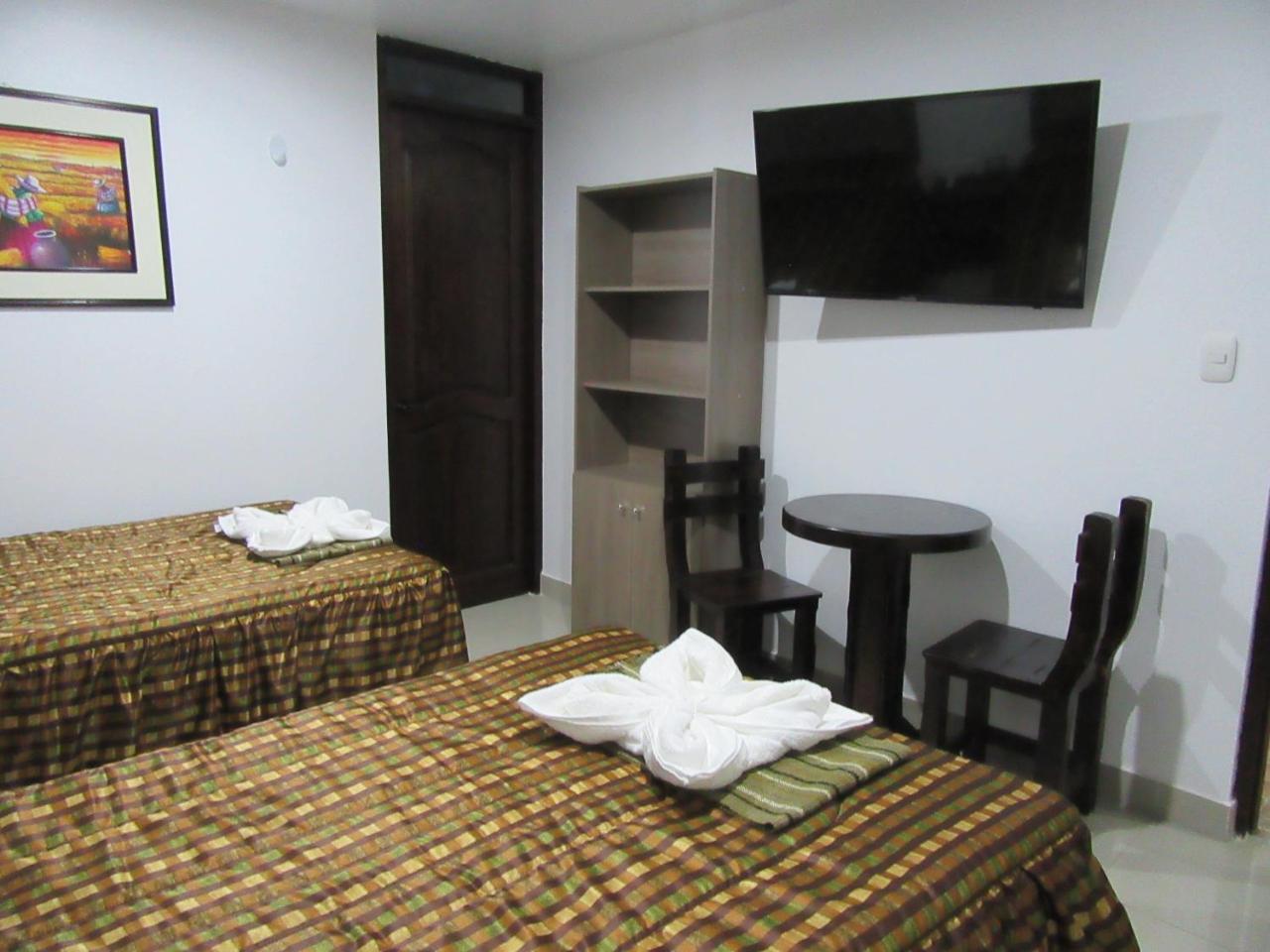 Hotel Quilla House 2 Urubamba Exterior photo